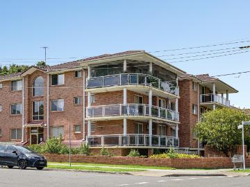 Bankstown 6/9 Sir Joseph Banks Street
