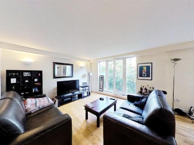 Banner Street, London EC1Y, 2 bed flat to rent, £3,200 pcm | PrimeLocation