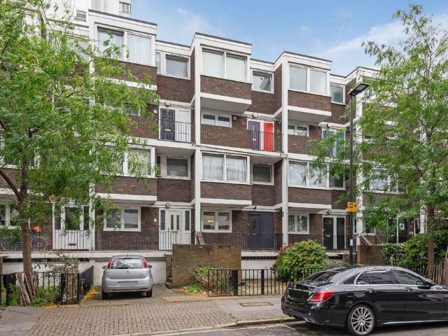 Banner Street, London EC1Y 3 bed flat to rent £2,999 pcm £692 pw