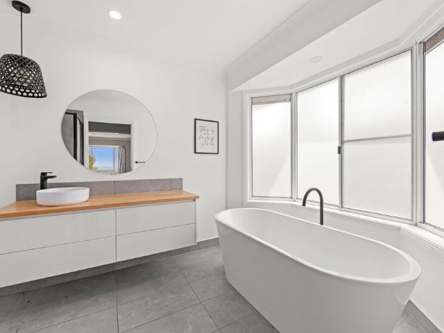 Banora Point Coastal Living