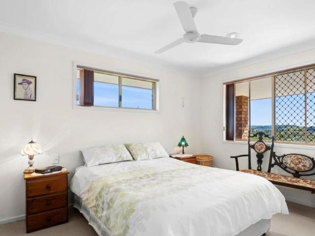 Banora Point Quiet Cul de Sac Home
