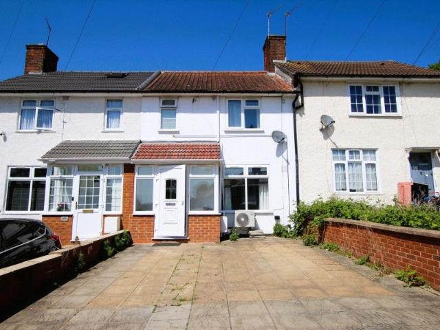 Banstock Road, Edgware HA8, 3 bed property to rent, £2,400 pcm | PrimeLocation