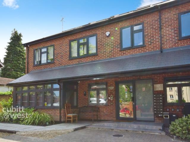 Banstead Road, Purley CR8, 1 bed flat to rent, £1,500 pcm | PrimeLocation