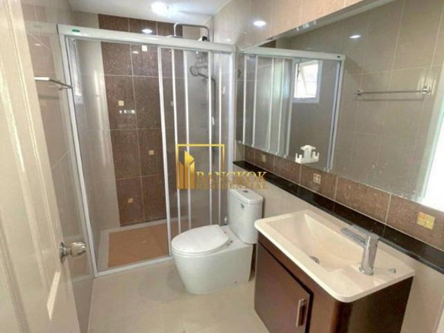 Baan Klang Krung Sathorn | Cozy 3 Bed Townhouse For Rent BR49087TH