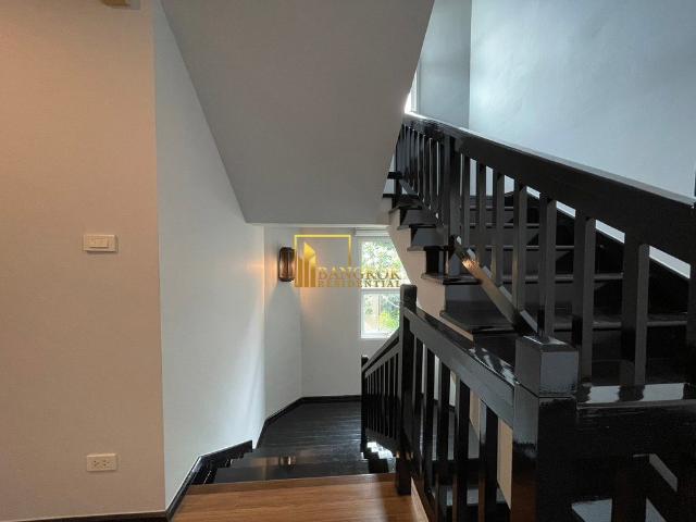 Baan Thepkamol 3 Bedroom House For Rent in Bang Kapi BR28027SH