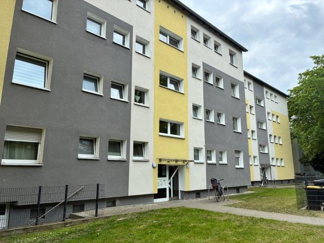 Baby on Bord? Schöne 3 Zimmer Wohnung in grüner, zentraler Lage