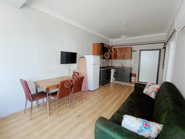 Babacandan Yenişehir'de 1+1 Full Eşyalı Kiralık Ara Kat Daire