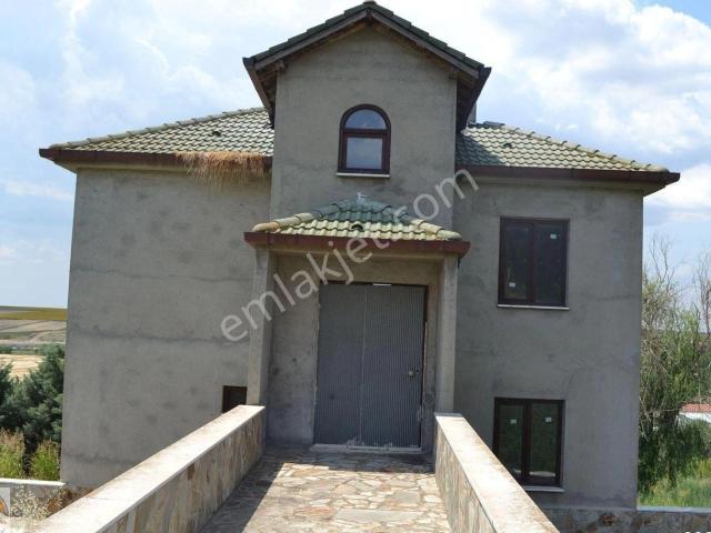 Babaeski Pancar Köyde Satılık Arsa İçinde Villa