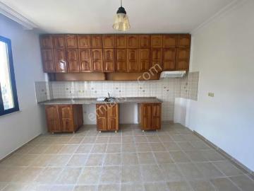 Babataşı' Nda Yüksek Giriş 3+1 Ayrı Mutfak Kiralık Daire