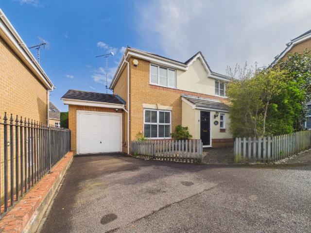 Babbage Way, Bracknell, Berkshire RG12, 3 bed detached house to rent, £2,250 pcm | PrimeLocation