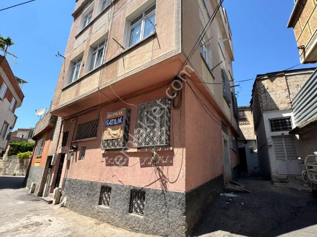 Babil'den Satlık Muradiye Camiine Yakın Müstakil Girişli Daire