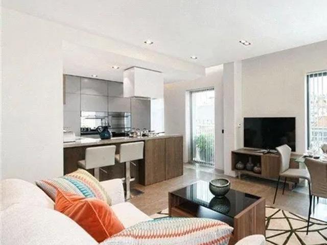 Babmaes Street, Westminster, London, SW1Y 6HD, United Kingdom | 2 bed apartment for rent #138989442 | Rentberry