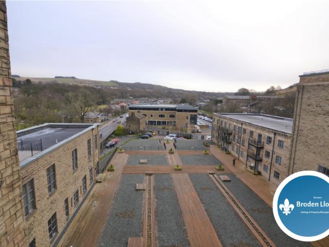 Bacup Road, Rawtenstall BB4 2 bed apartment to rent £1,000 pcm £231 pw