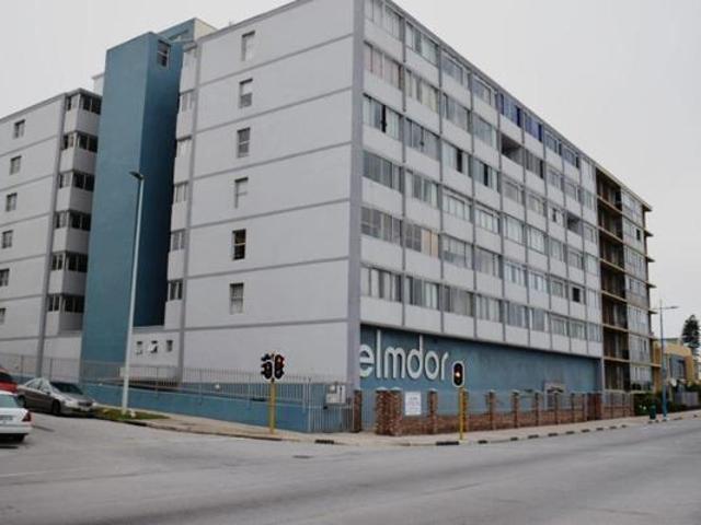 Bachelor apartment in Humewood