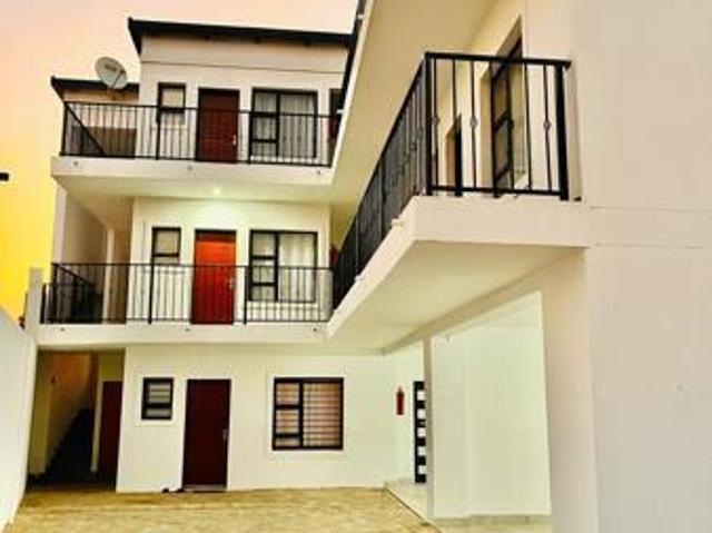 Bachelor apartment in Moletsane