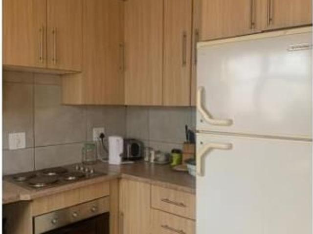 Bachelor apartment in Sydenham
