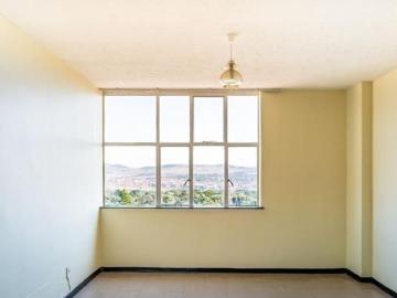 Bachelor apartment in West Park