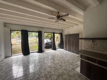 Bachelor Apartment to Rent!
