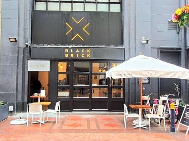 Bachelor Apartment to rent in Cape Town City Centre
