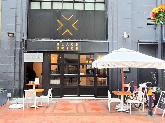 Bachelor Apartment to rent in Cape Town City Centre