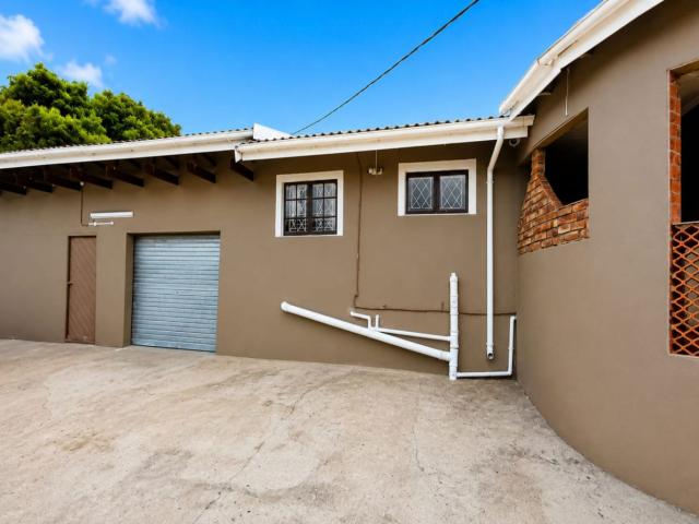 Bachelor apartment to rent in Izotsha