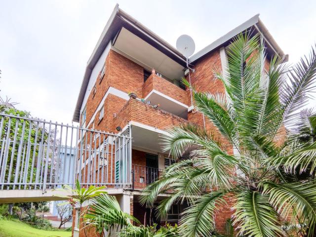 Bachelor apartment to rent in Morningside, Durban