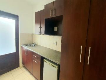 Bachelor apartment to rent in Port Edward