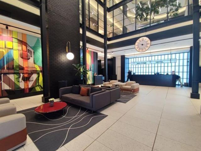 Bachelor Apartment to rent in Sea Point, Cape Town