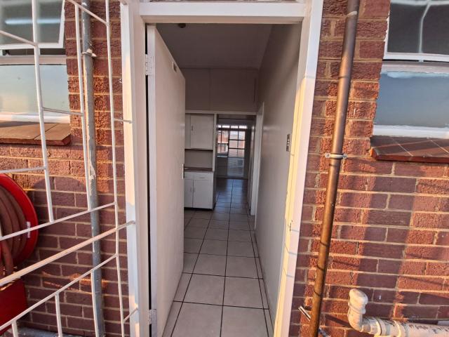 Bachelor Apartment To Rent in Sunnyside, Pretoria