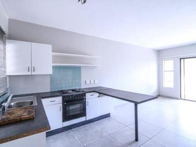 bachelor flat to let in brakpan