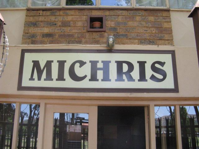 BACHELOR FLAT TO RENT IN ELOFFSDAL