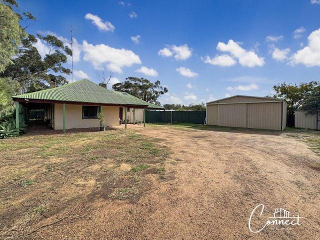 BACK ON THE MARKET Unique & Private, Country Rustic Charm