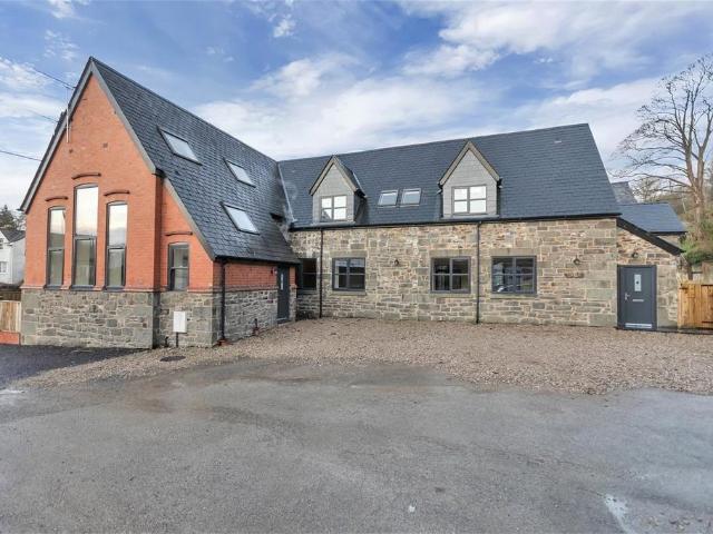 Back Chapel Street, Llanrhaeadr Ym. 4 bed semi detached house to rent £1,450 pcm £335 pw