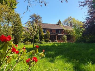 Back Lane, COVENTRY, CV7 4 bed barn conversion to rent £2,900 pcm £669 pw