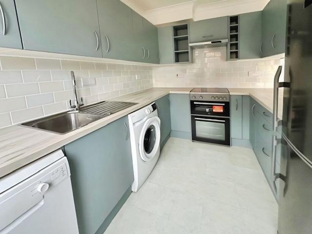 Back Lane, Saffron Walden CB10, 2 bed terraced house to rent, £1,300 pcm | PrimeLocation
