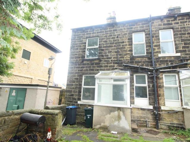 Back Weston Road, LS29 2 bed terraced house to rent £750 pcm £173 pw