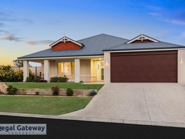 Backing onto Nature, Powered by 28.8kWh of Battery Storage, Positioned to Impress