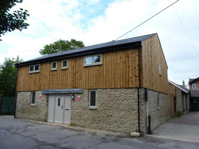 Backway Road, Bicester OX26 2 bed flat to rent £1,400 pcm £323 pw