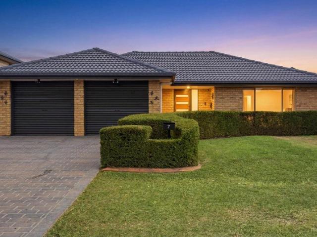 Backyard Cricket, Bar Nights & Hampton Vibes This One Has It All!