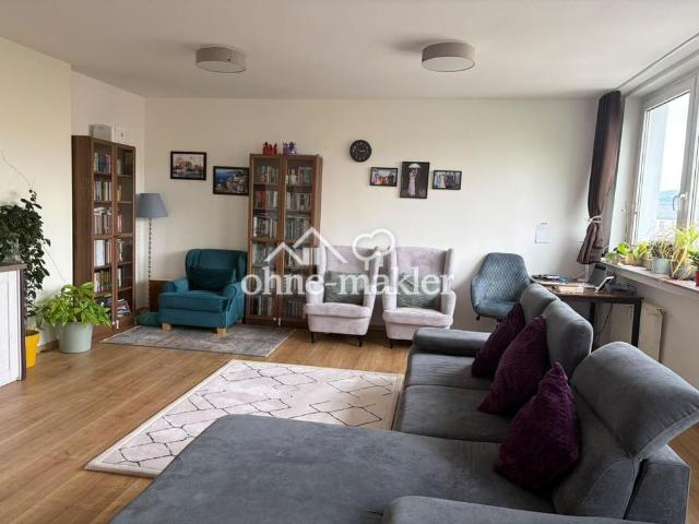 Bad Homburg Louisenstraße: schöne 4 ZKB und Balkon, saniert