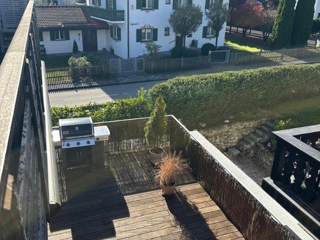 Bad Wiessee: Luxuriöse Terrassenwohnung attraktive 2 Zimmer im 1. OG ohne Makler