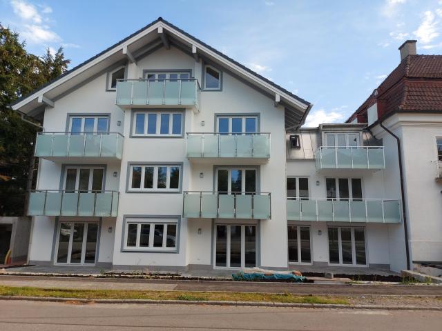 Bad Tölz, Neubau, Exclusive 2,5 Zi. Wohnung, DG, Toplage, ruhig, gute Ausstattung