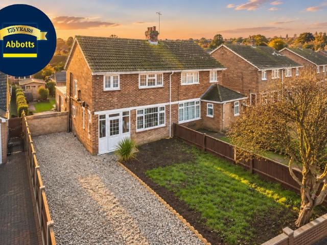 Baddow Hall Crescent, Chelmsford, CM2 1 bed in a house share to rent £1,000 pcm £231 pw