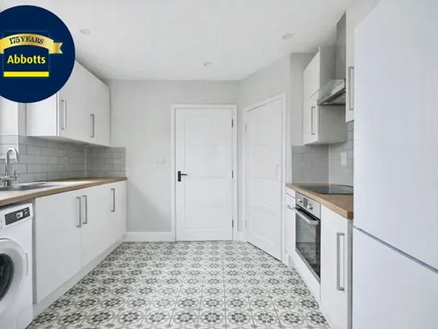 Baddow Hall Crescent, Great Baddow, CM2