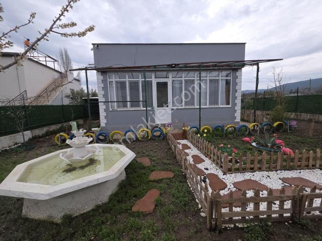 Bademağacı'nda Müstakil Ev / Arsası 486 M2 / Konumu Güzel