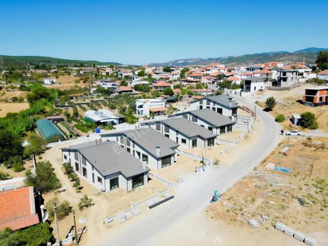 Bademlerde 4+1 Dubleks 350m2 Arsa İçinde Fırsat Satılık Villalar