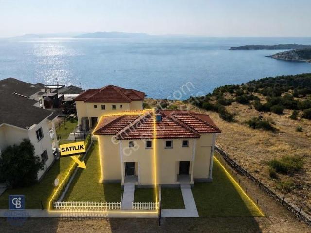 Bademli Denizköyde Deniz Manzaralı 2+1 Bahçeli Villa