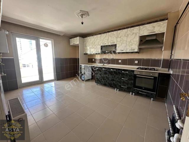Bademlik Cadde 4+1 2. Kat Konumunda Fullyapılı 180mt2 2banyolu