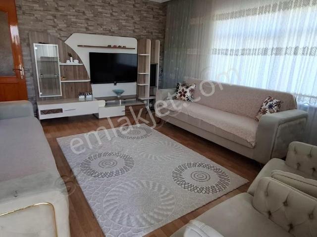 Bademlik Göbeğinde 3+1 Full Eşyalı Arakat Kiralık Daire