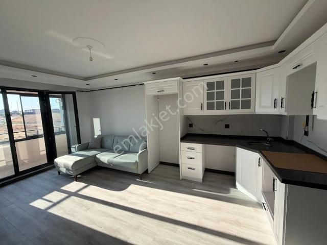 Bademlik Mahallesinde Satılık 1+1 Arakat Balkonlu Sıfır Daire